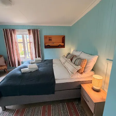 Tatil Evi Lofoten Town I Sleeps 9 *